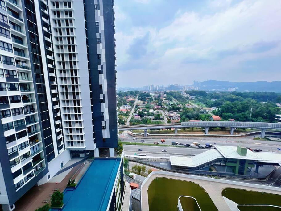 Homely 2Br Heritage D'Sara @ Link To Mrt, Near Thomson Hospital & Sungai Buloh Hospital Exterior photo
